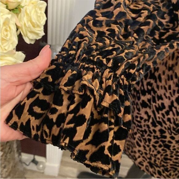 Lavish Alice Elegant Leopard Print Long Sleeve Dress,,US2 - Picture 6 of 13